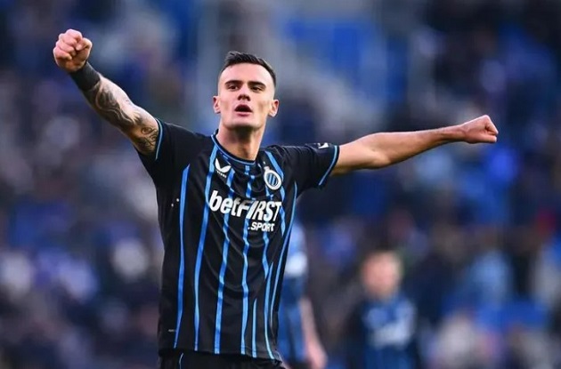 Stankovic là mẫu cầu thủ phòng ngự điển hình mà Arsenal theo đuổi.