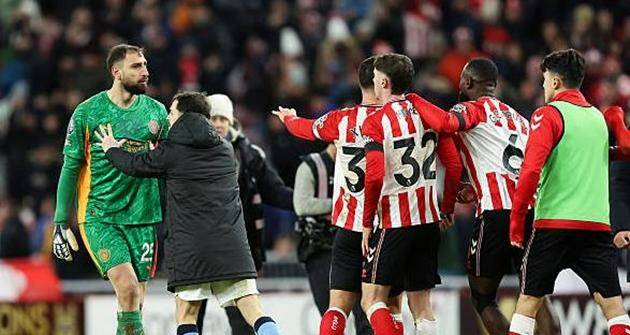 Man City mát điểm trước Sunderland vì Donnarumma nổi nóng